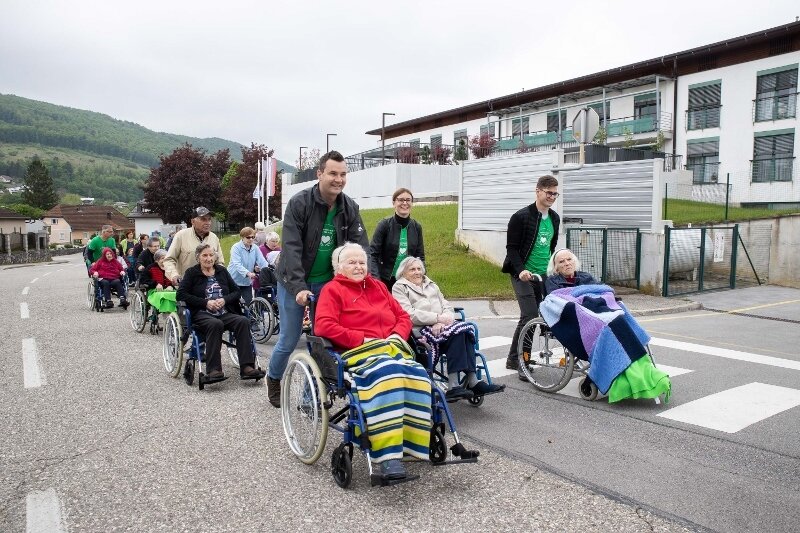 Povezanost ob pomoči sočloveku